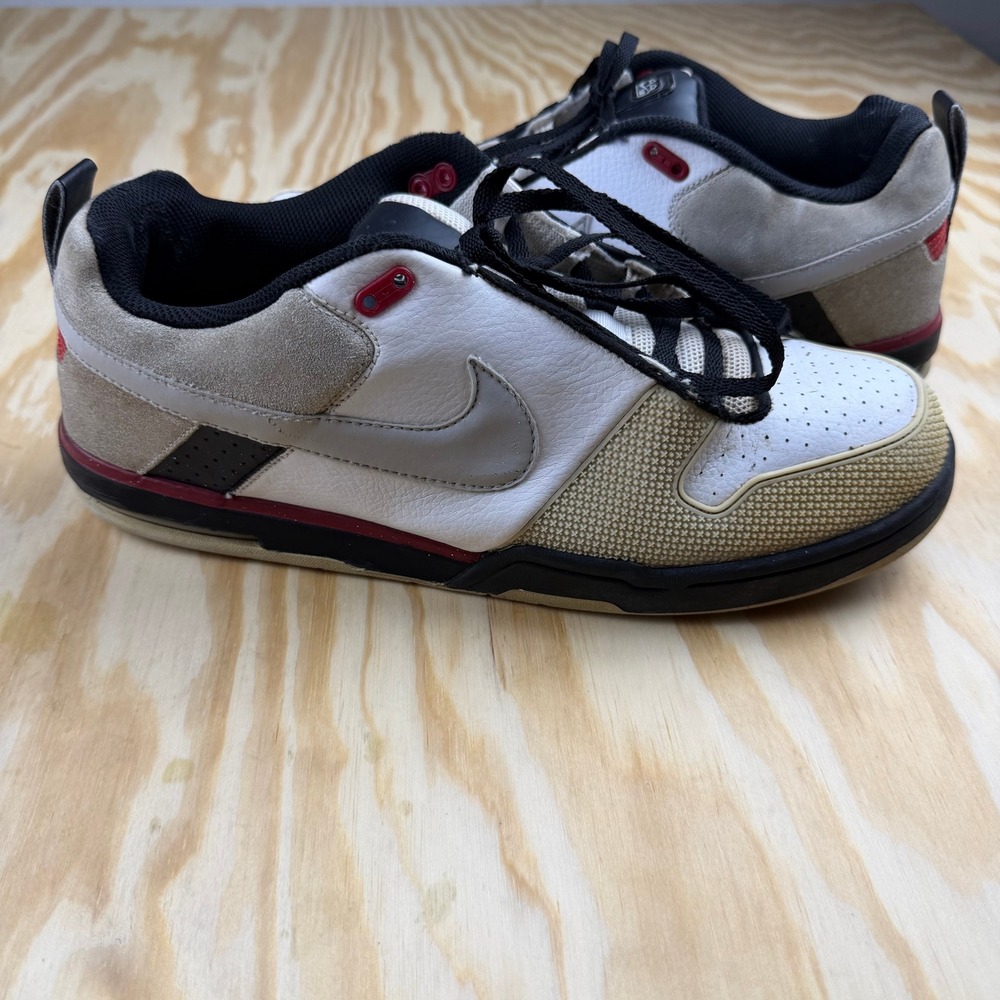 RARE Nike Zoom Air 6.0 SB Air Insurgent Mens White Tan Red Skate Shoes  Size 11